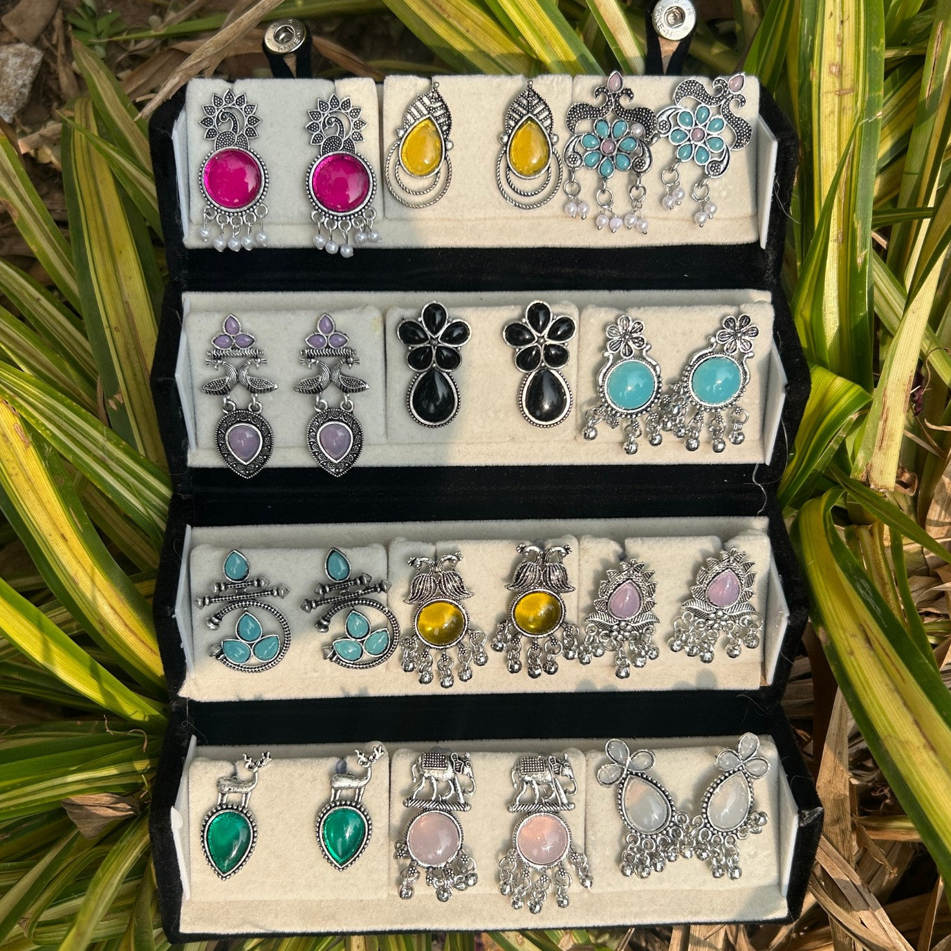12 Colorful Stud Earrings With Folding Jewellery Box