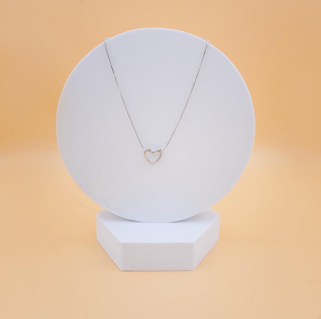 Minimal Heart Necklace
