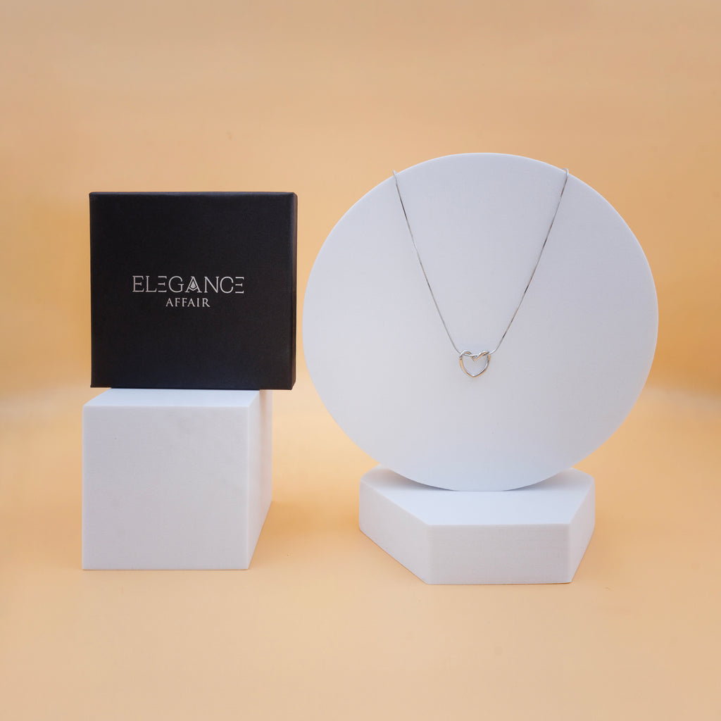 Minimal Heart Necklace